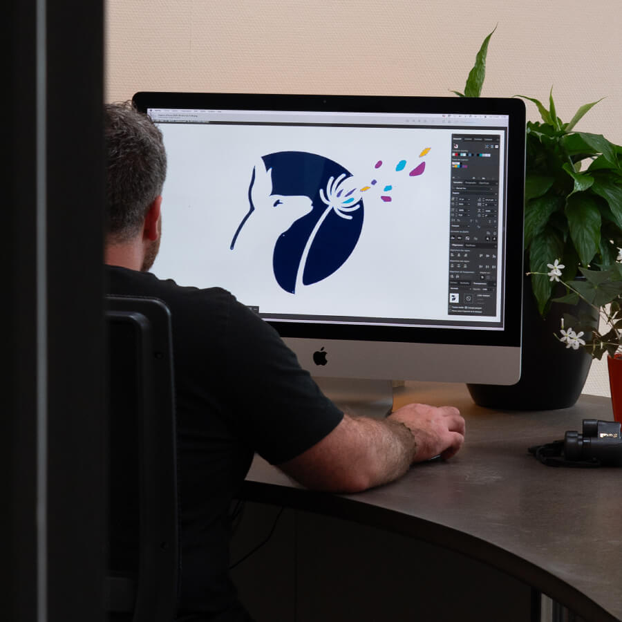 Mathieu Gillet, studio graphique basé à Bertrix, en province du Luxembourg